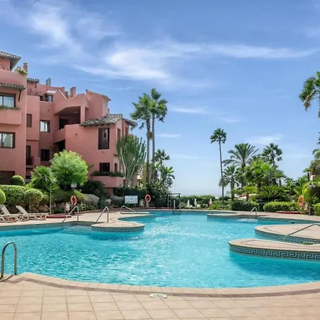 Beachfront Penthouse, Pool Gym *