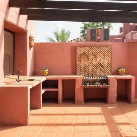 Appartement Beachfront Penthouse, Pool Gym *