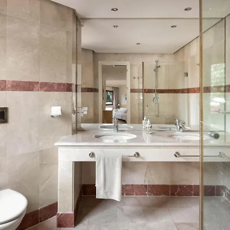 Апартаменты Beachfront Penthouse, Pool Gym Эстепона