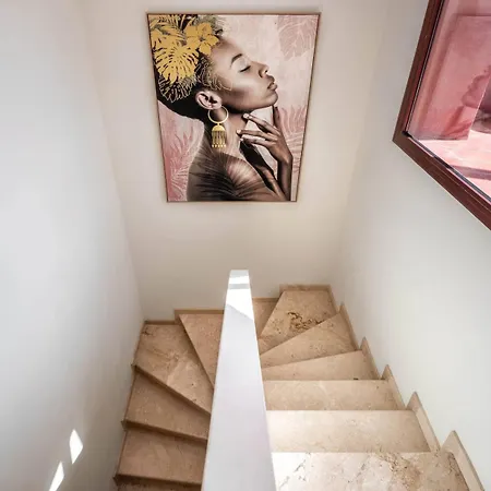 Beachfront Penthouse, Pool Gym * Estepona