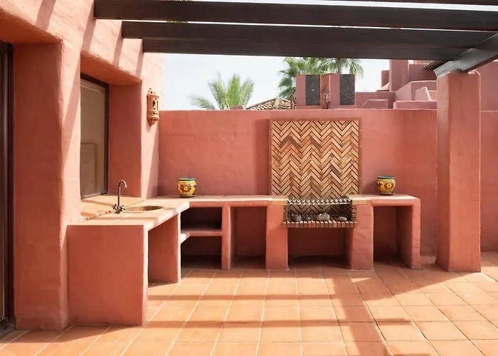 Apartman Beachfront Penthouse, Pool Gym *