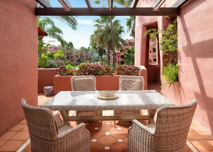 Apartman Beachfront Penthouse, Pool Gym *